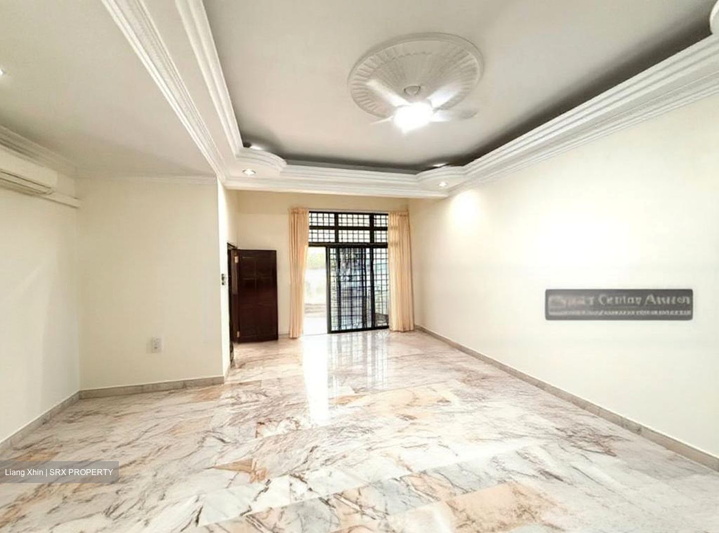 Simon Place (D19), Terrace #485472851